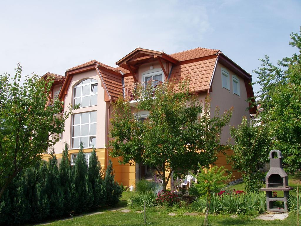 Katalin Apartmanház Zalakaros Esterno foto