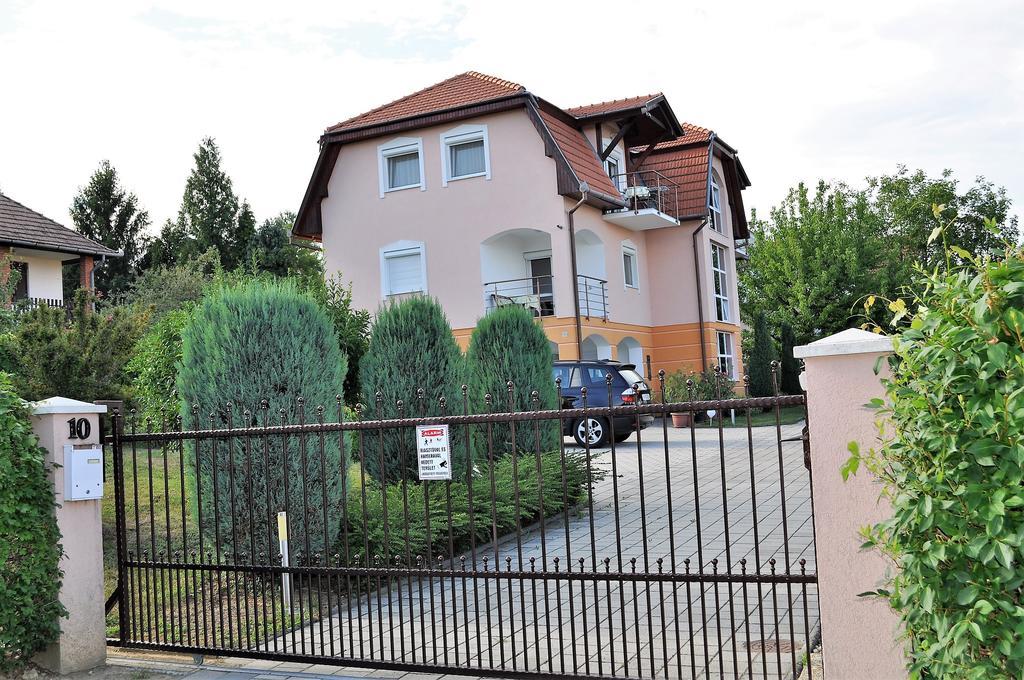 Katalin Apartmanház Zalakaros Esterno foto