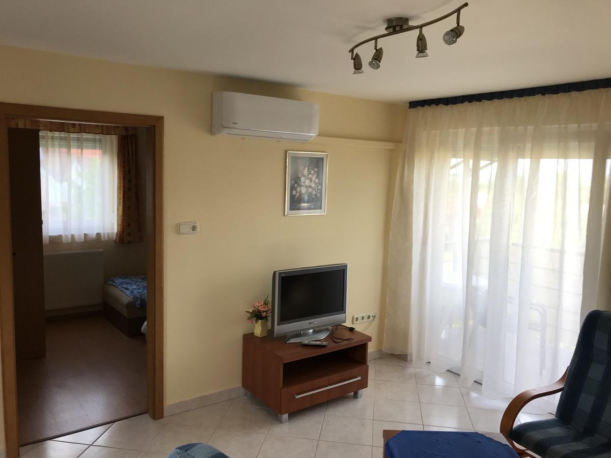 Appartamento Katalin Apartmanház Zalakaros Esterno foto