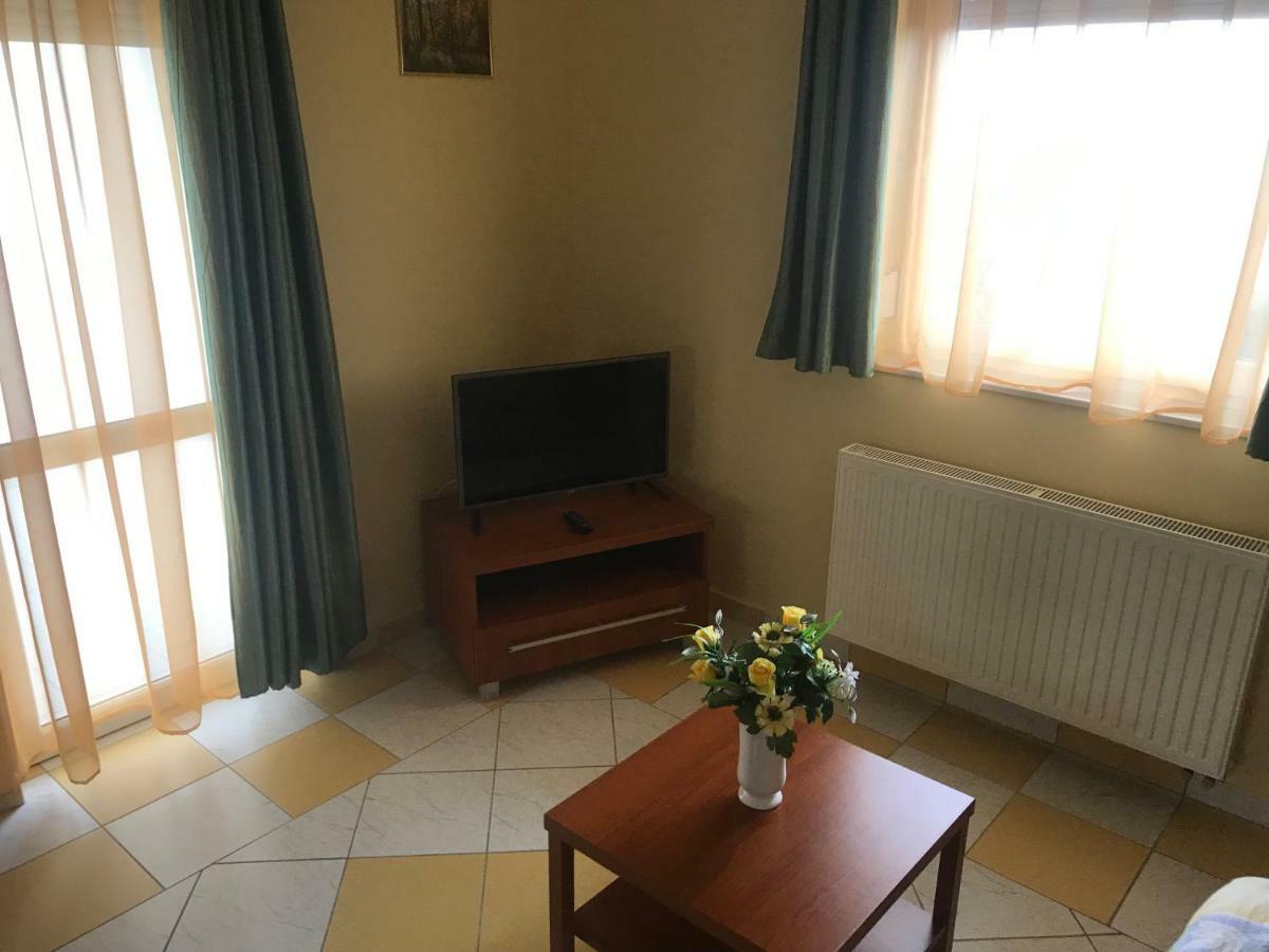 Appartamento Katalin Apartmanház Zalakaros Esterno foto